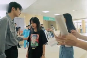 小小的吃瓜娱乐,揭秘娱乐圈幕后故事
