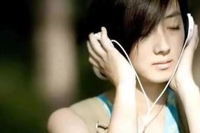 娱乐吃瓜君桂纶镁,娱乐圈的清新“吃瓜”女神